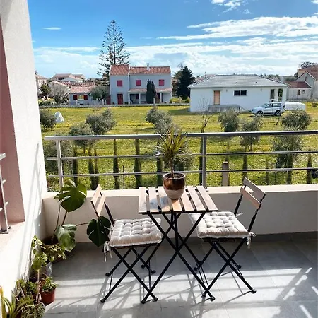 Superbe T2 Neuf, Tout Proche Plage. De 2 A 4 Pers Apartment *
